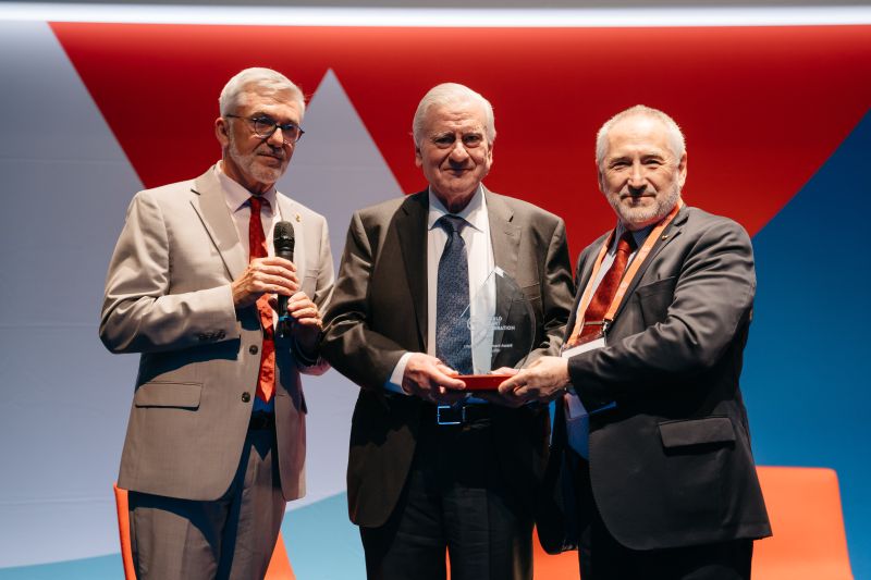 Valentín Fuster reçoit le prix pour l’ensemble de sa carrière – World Heart Federation, photo Aigal Studio